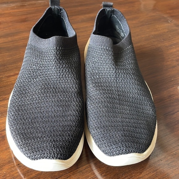 J JILL BLONDO Dylan Knit Slip-On Sneakers Black 8.5 - Picture 3 of 8